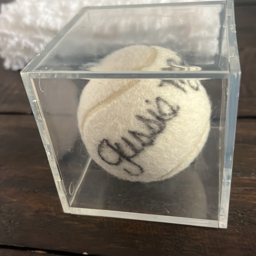 Vintage Rare Gussie Moran Signed Knickers and Tennis Ball -Rare Find-- - Picture 14 of 16
